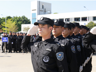 龙华公安分局开展2018年大练兵大比武活动队列会操考核