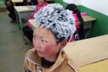 云南鲁甸“冰花男孩”告别“求学路”，入住新宿舍