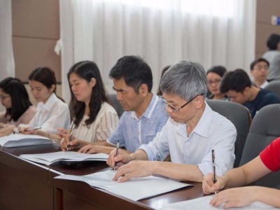 广州97家校外培训机构签署公约承诺：不组织学科竞赛