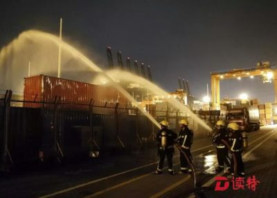 深圳首次在夜间进行港口危险货物突发事件应急“盲演”