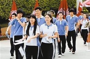 今年深圳“三考”考生创历史新高，其中高考考生达4.76万人