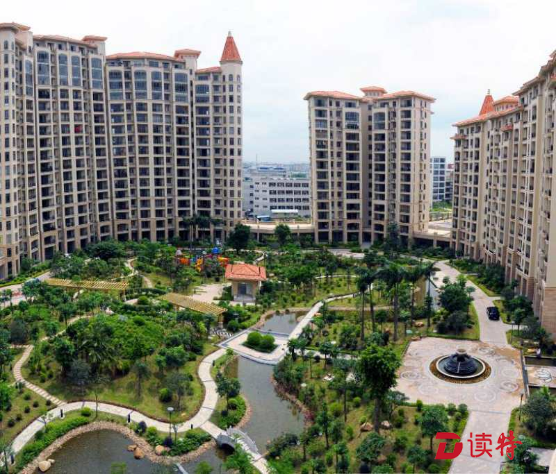 东莞大朗求富路村，居民建了12幢欧式公寓  