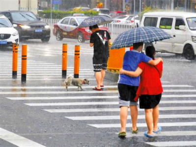 强降雨持续影响广东,省防总:维持防风三级防汛四级应急响应