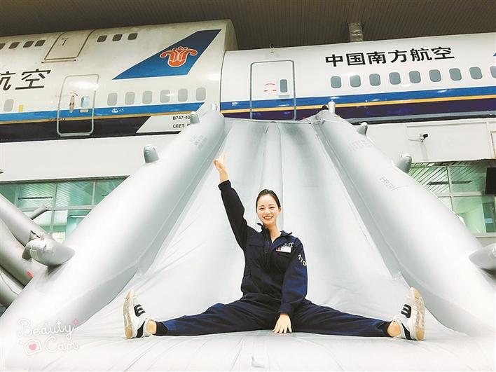 吴忠娅：执着蓝天梦的布依族女孩
