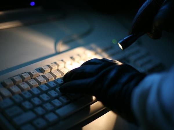 20元看12家网站会员视频 警方扣押非法激活卡10万余张