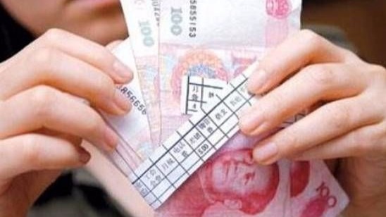 你是拖后腿还是抢跑了？深圳社会平均工资8348元！