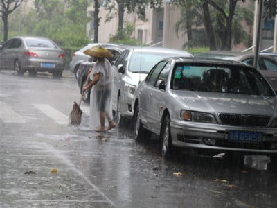明起深圳将开启一轮降雨模式,雷雨时伴随7-8级短时大风