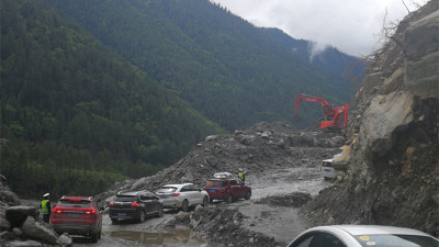 辗转百公里，遭遇泥石流…深圳医生在西藏察隅的义诊很赞