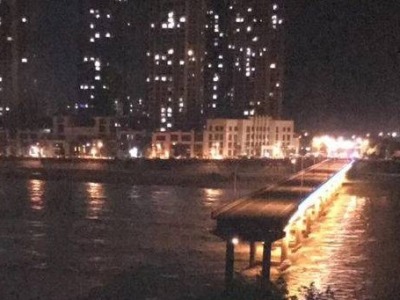 四川彭山岷江大桥发生垮塌 暂无人员伤亡报告