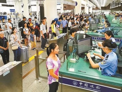 深圳口岸日均通关67万人次  中国公民通关不超过30分钟