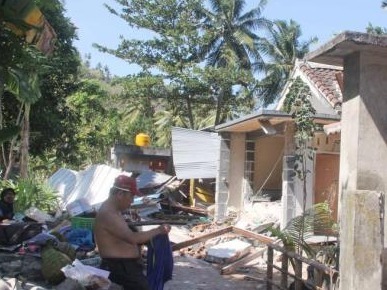 印尼龙目岛7.0级地震已致436人遇难 259人身份已确认 