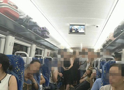 广深线动车临停后现突发情况,深圳5名护士挺身而出引点赞