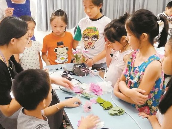 创意制作丰富暑期生活