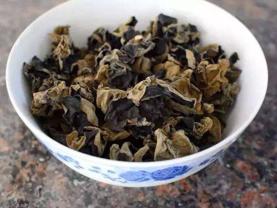 木耳引起中毒？快来了解泡发木耳的正确姿势