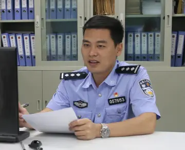 每日警星 | 余盛华：耐心热情的窗口民警