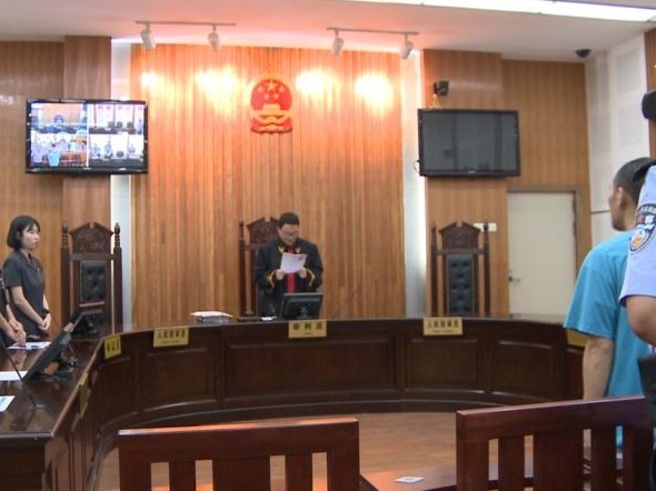 疲劳驾驶撞死安全岛上行人 肇事出租车司机不服判决上诉