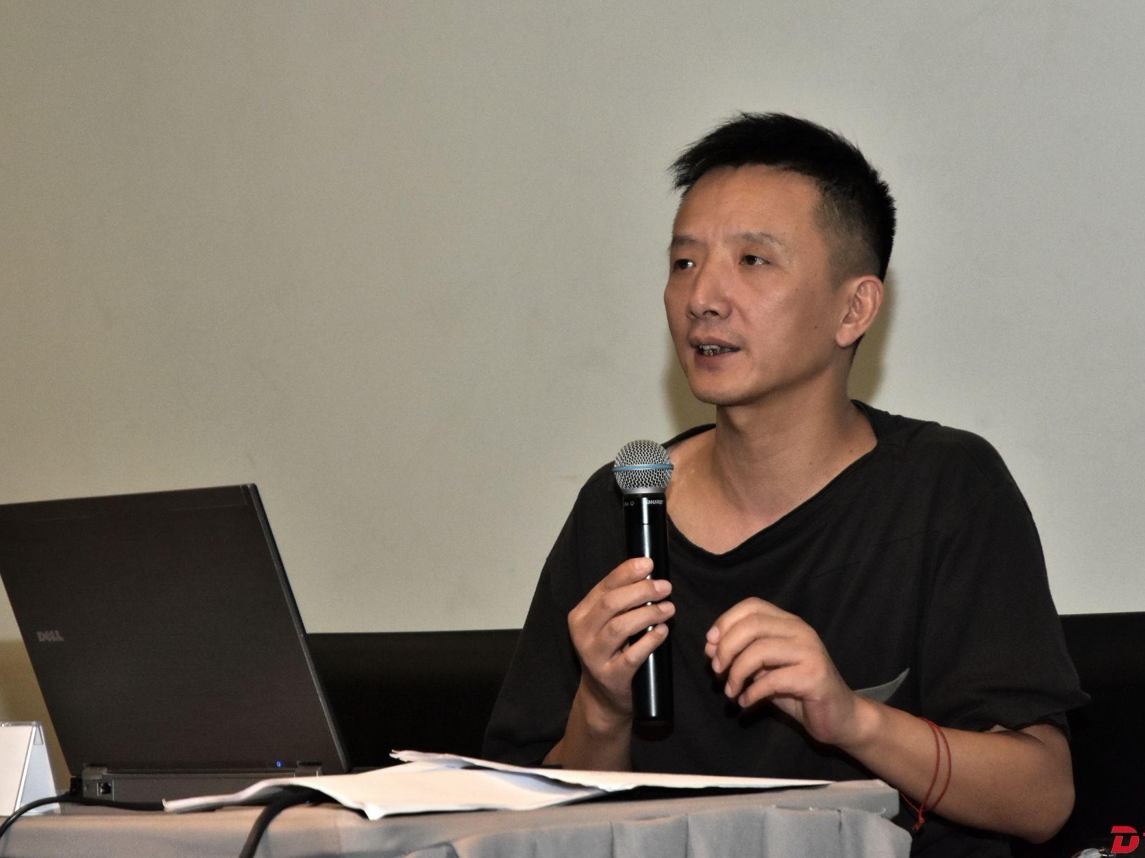 学者谢海做客“四方沙龙”