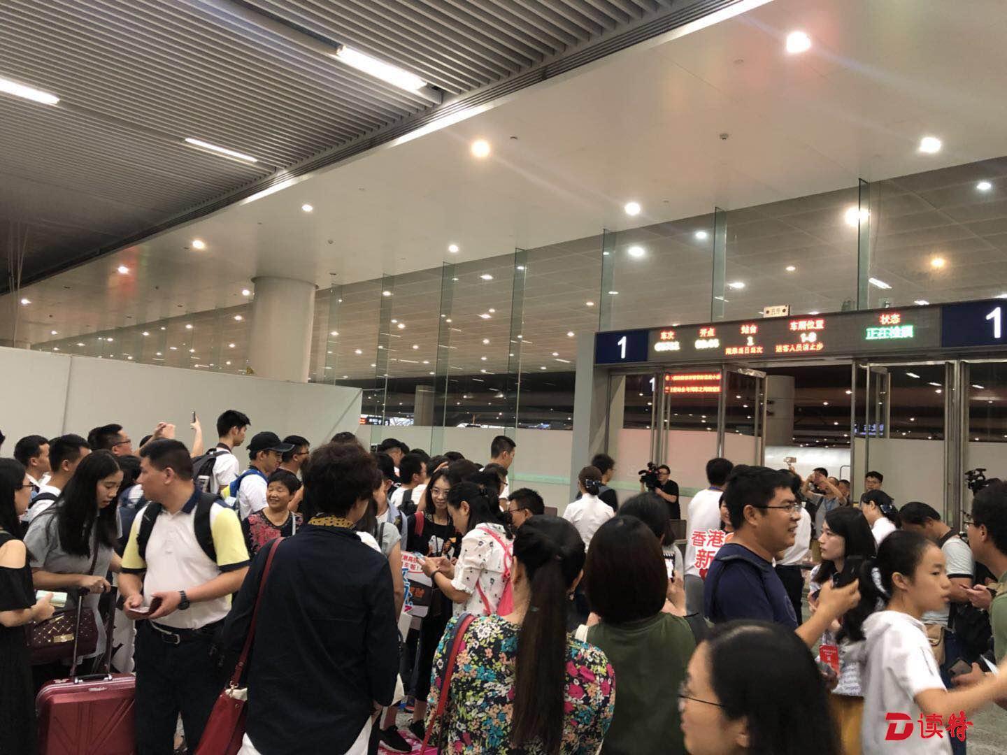 香港立法会议员陈恒镔：  “我给香港高铁打95分”
