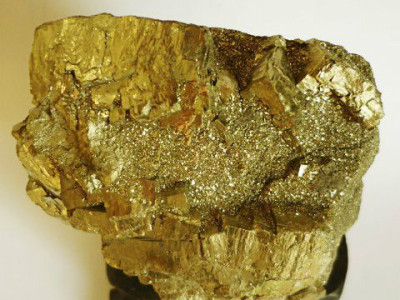 罕见！澳镍矿掘出金矿石 最大一块含68公斤黄金