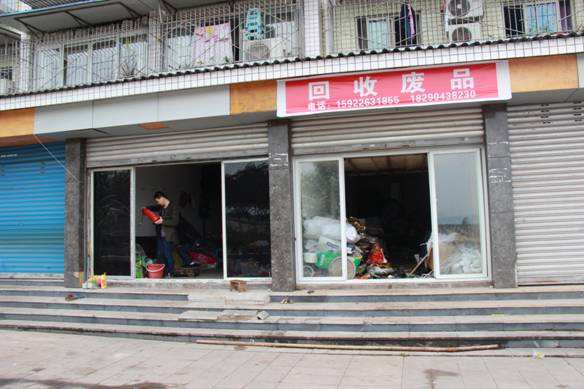 燕罗街道多部门联动持续开展废品收购站执法行动
