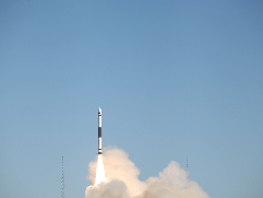 我国成功发射微厘空间一号试验卫星