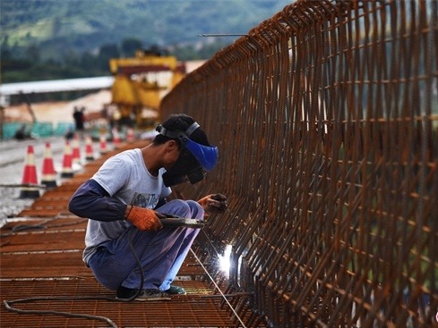 中国连接太平洋与印度洋距离最短的高速公路2020年将建成