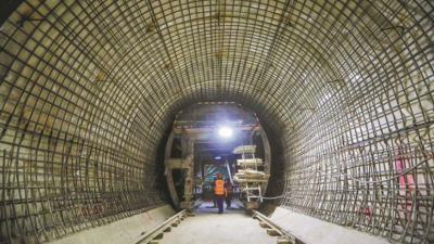 地铁6号线二期工程最长暗挖隧道区间贯通,2020年建成通车