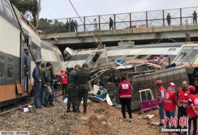 摩洛哥火车脱轨事故已致90多人死伤