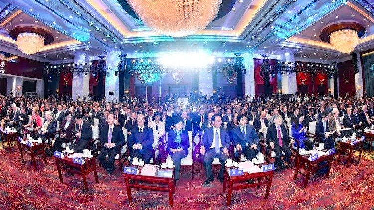 西湖大学成立，5位诺奖得主和数十位国内外校长都来了！