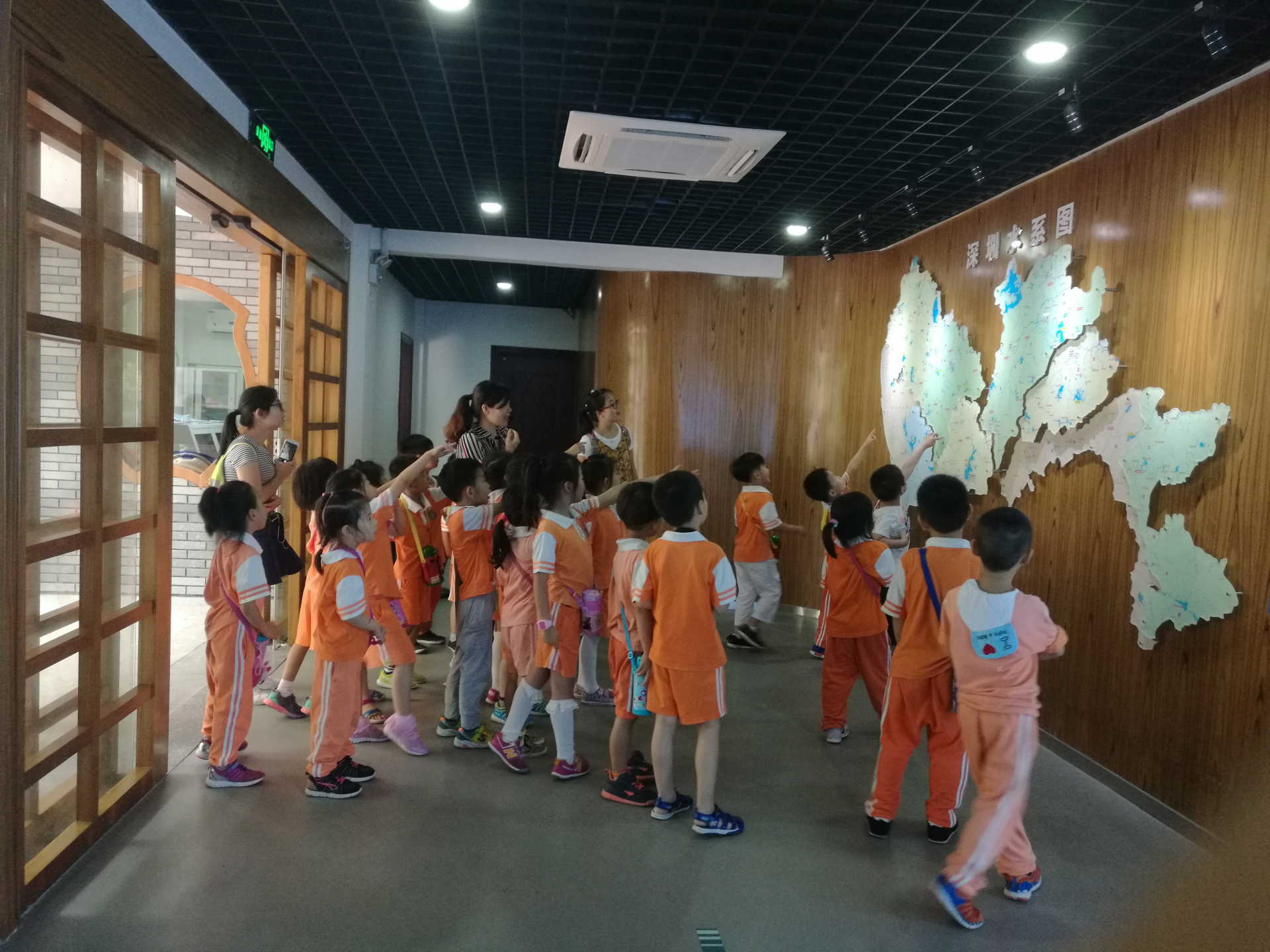 梅林水库管理处党支部：守护绿水青山 传播生态文明