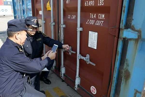 海关发布霸气宣言：滚蛋吧！“洋垃圾”！ 