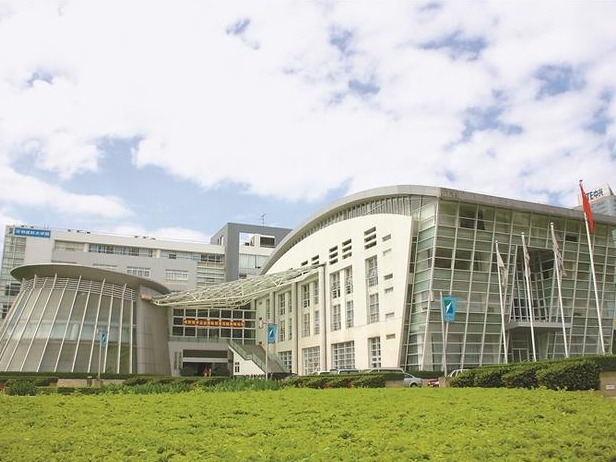 引进办学与自办高校并举 深圳高等教育走出一条创新发展之路