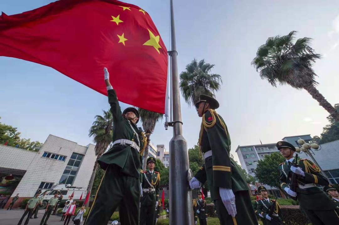 中国发展动力在哪里？看看这些勤奋拼搏的中国人！