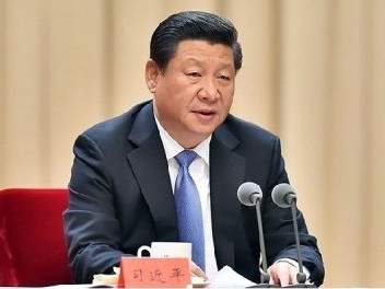 习近平主持召开中共中央政治局会议 审议两份重要文件