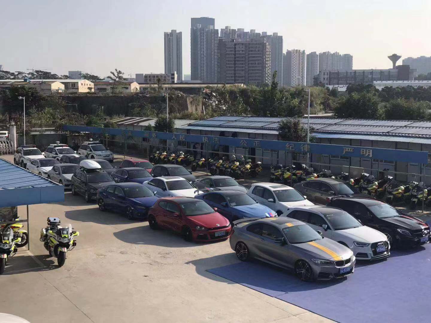 夜半擅闯封锁路段聚众“飙车” ！11辆非法改装车被查扣