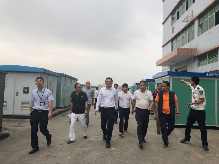 坚守安全发展红线——市安监局领导率队检查辖区企业