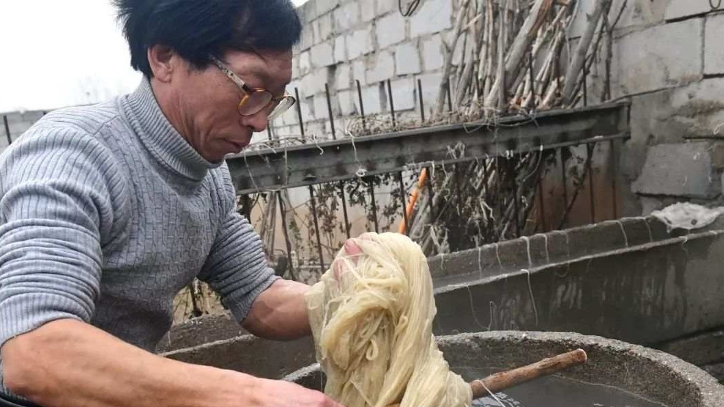 为了救女儿，他希望冬天冷些再冷些…背后故事让人泪奔