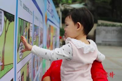 文明养犬宣传走进深圳多个公园，吸引众多市民围观学习