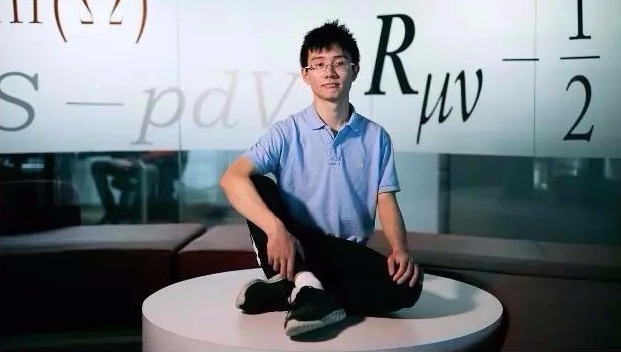曹原有多牛？世界顶尖学术期刊年度科学家是个来自深圳耀华的95后