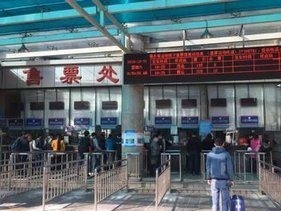 深圳9个汽车站加开1500多班次，省内出行可用微信定制包车