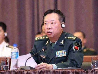 中央军委联合参谋部参谋长李作成会见美国海军作战部长