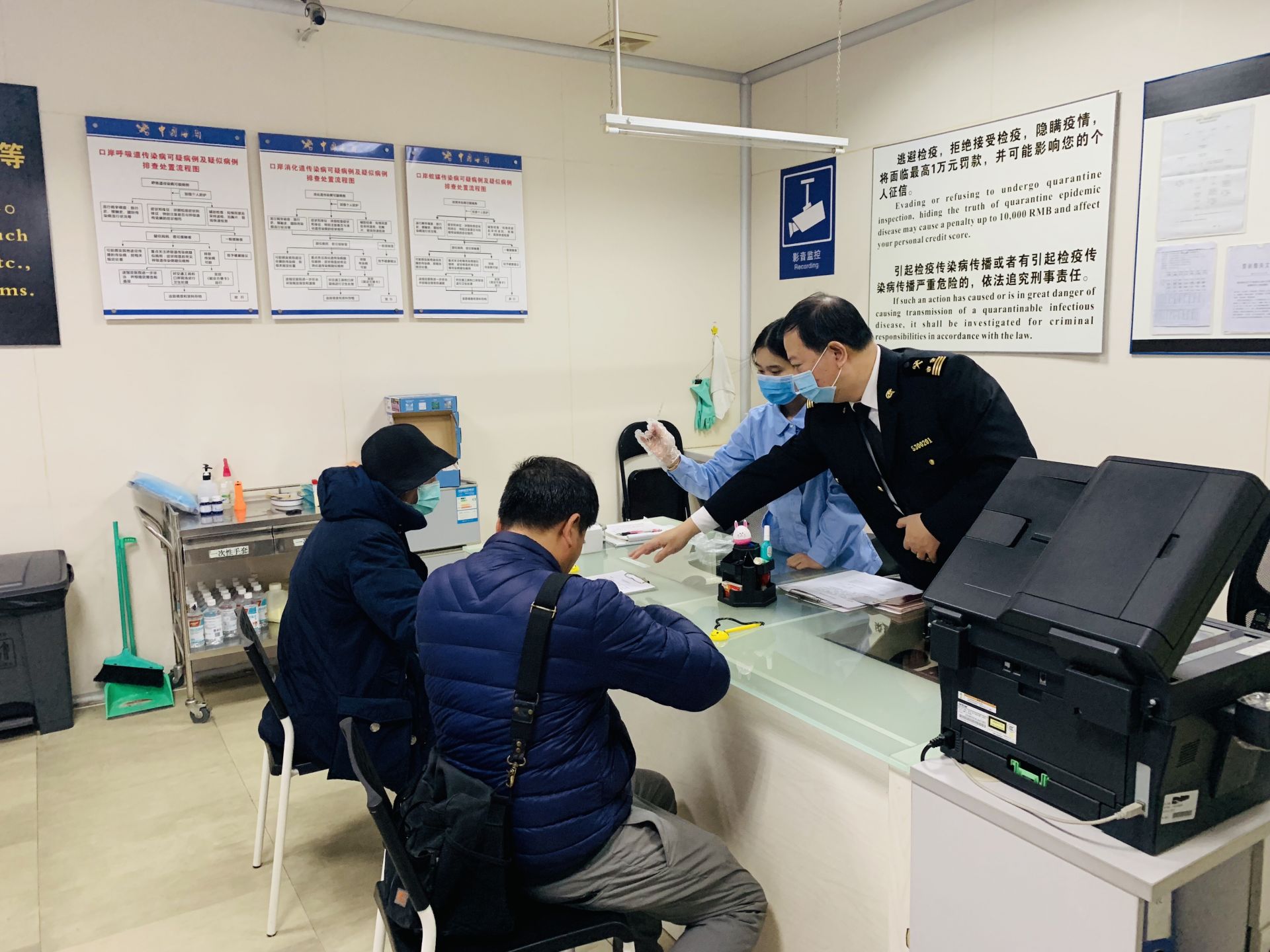 深圳口岸加强流感防控 皇岗海关检出逾200病例