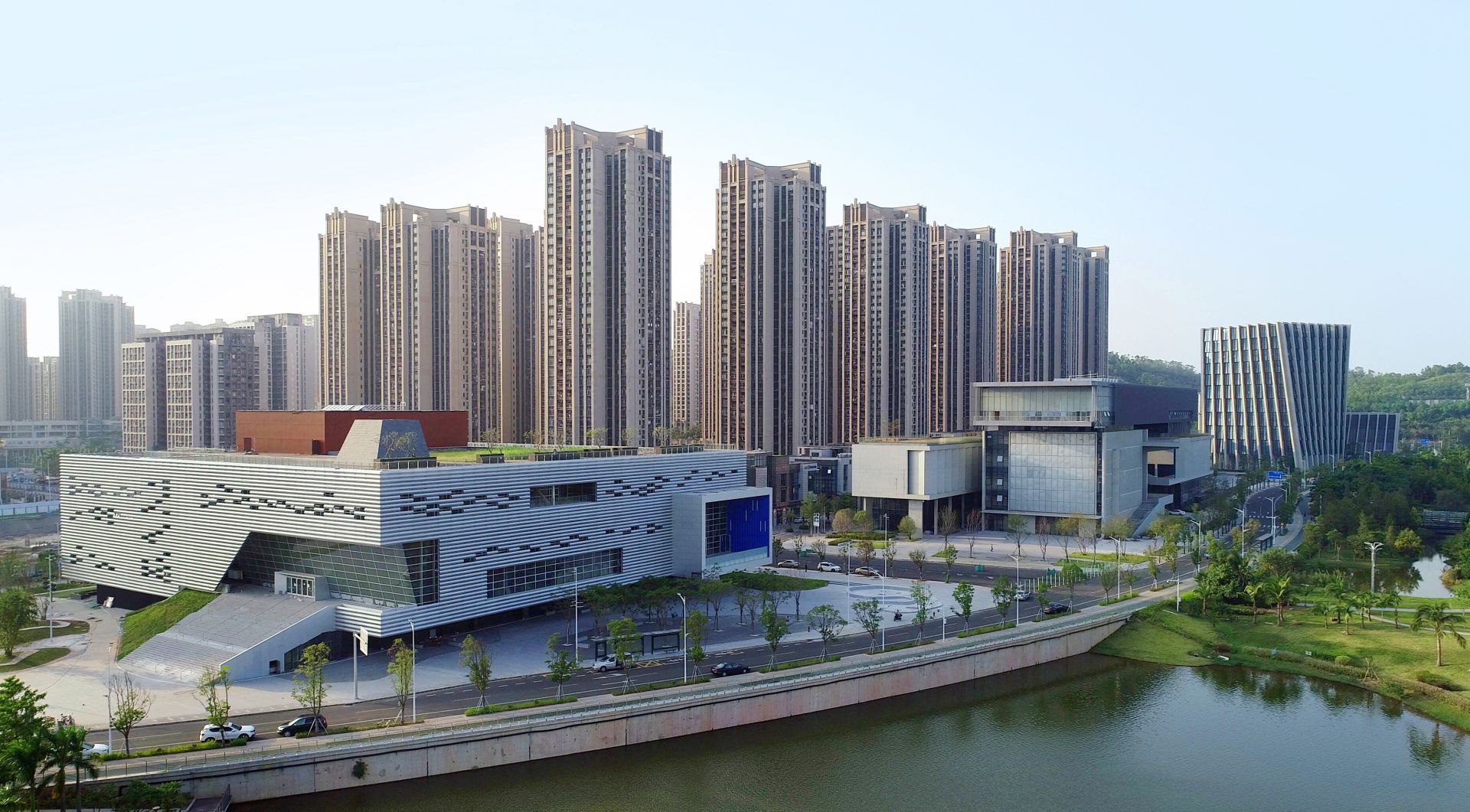 回应市委全会“四问” 坪山“作答”:坚定不移把创新作为立区之本、发展之道