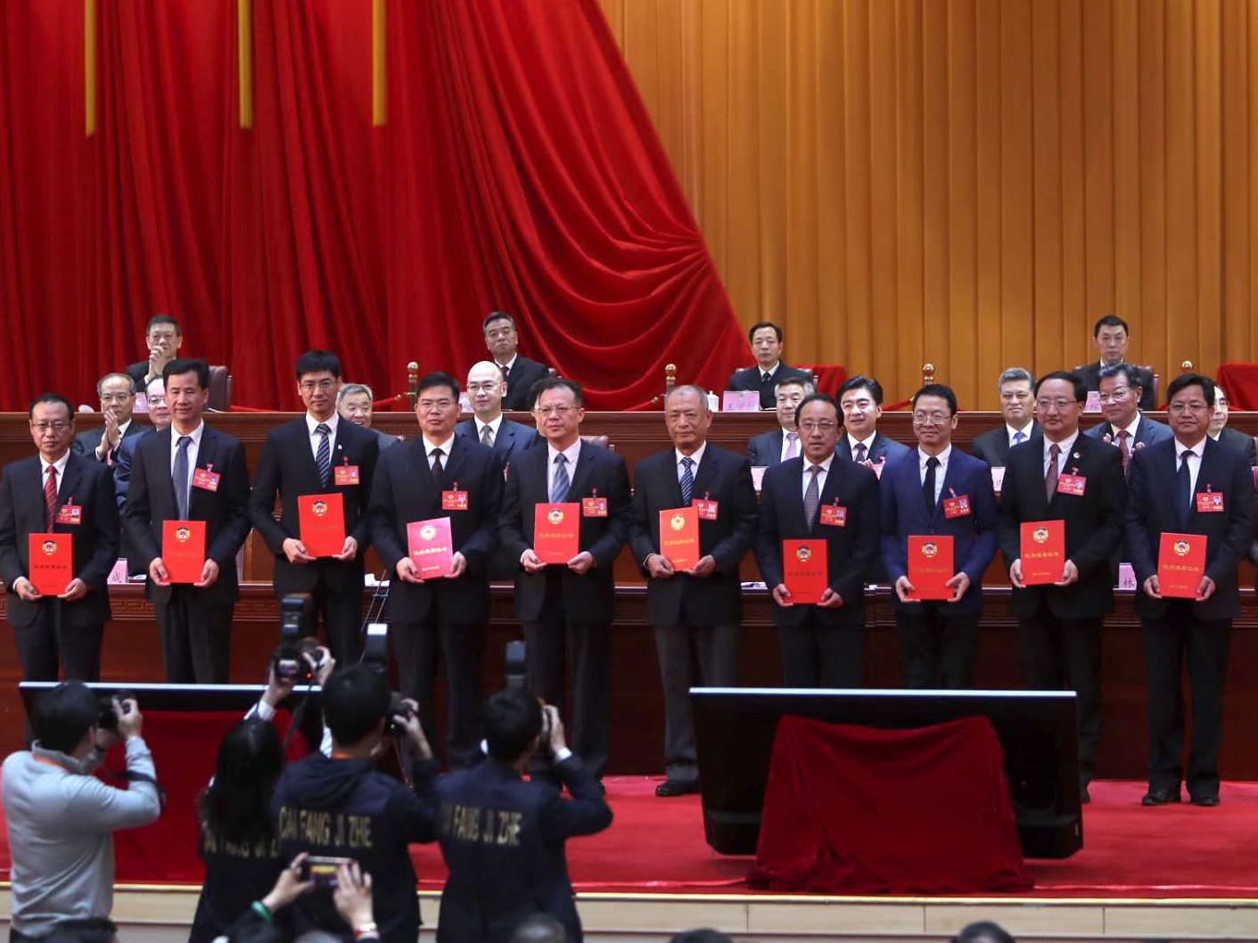 谭刚聂竹青两在深省政协委员提案获省政协表彰