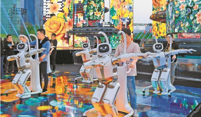 深圳跻身全球创新版图重要一极，多家高新技术企业在春晚舞台上秀肌肉