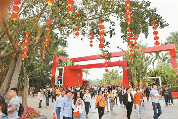 游客自觉排队、景区干净整洁…文明旅游守护深圳“高颜值”
