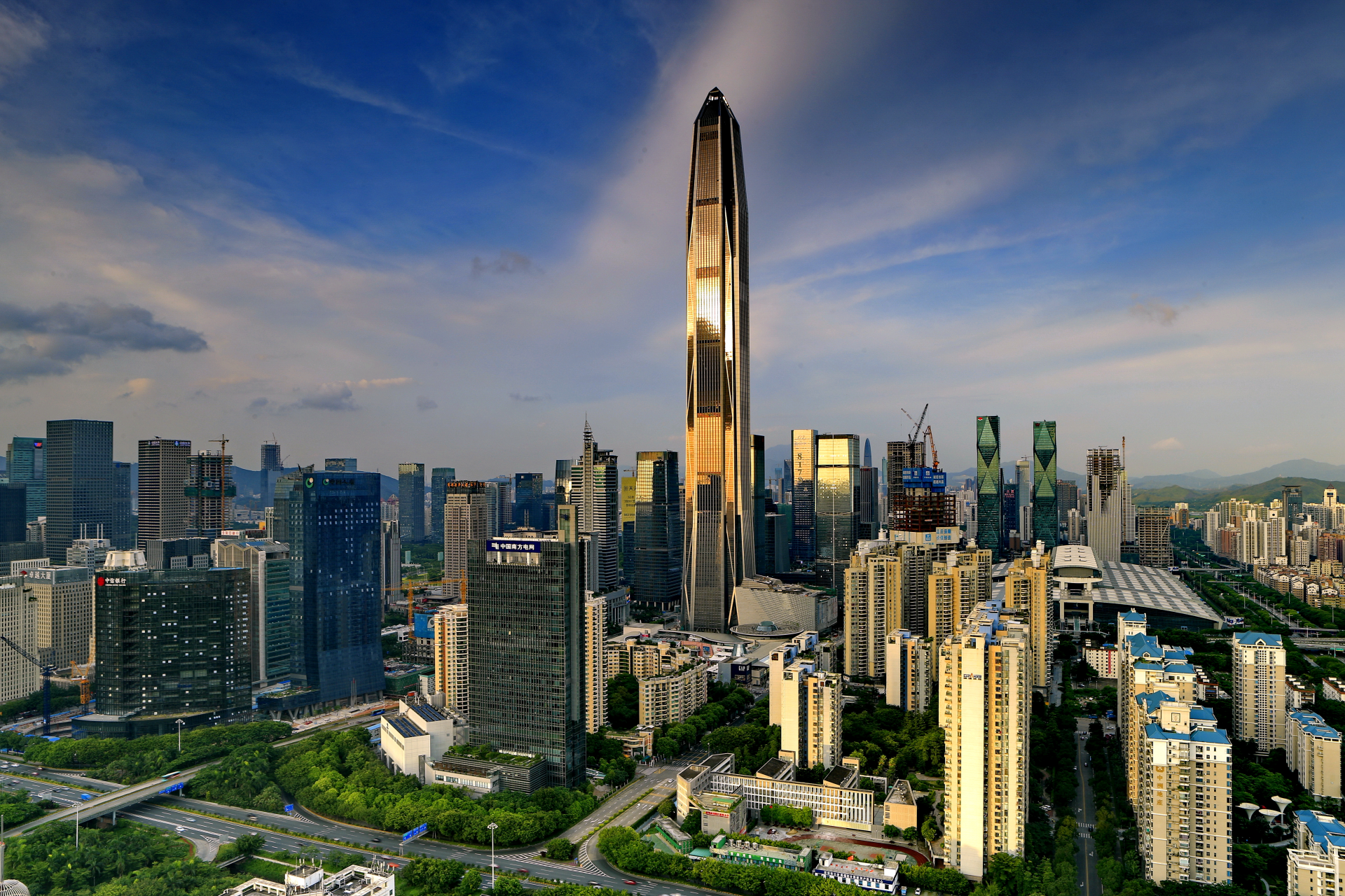 两会前奏·深圳报告 | 深圳：全力当好“两个重要窗口”