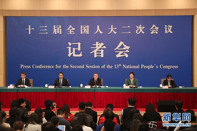  全国两会：提高违法成本，让制假售假者倾家荡产