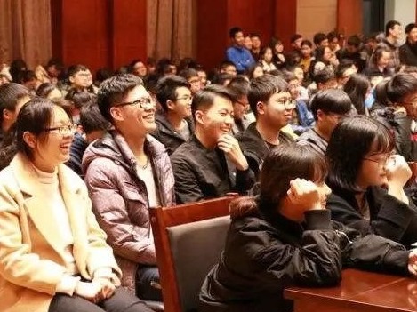 【解局】一门思政课，为何值得中央开场高规格座谈会？