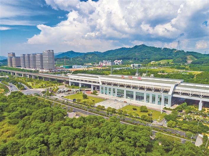 对标一流优化营商环境 建设“乐业宜居”新光明